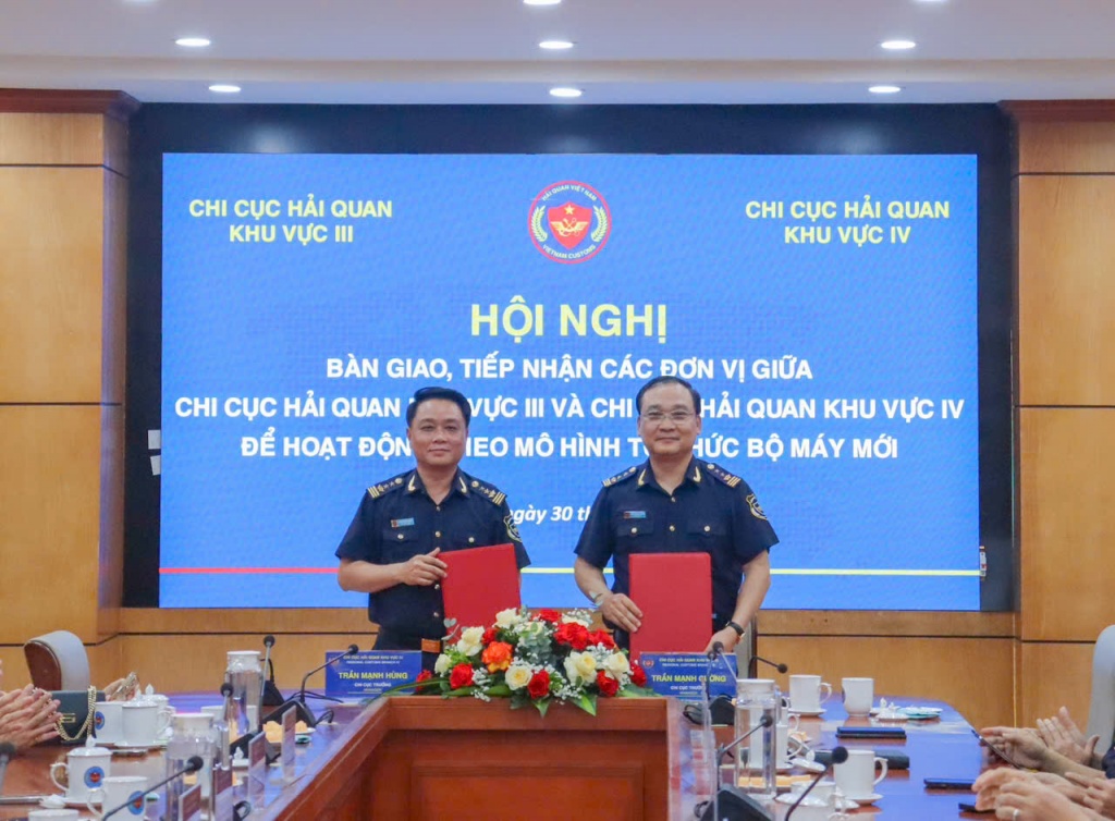 TUYỂN DỤNG XUẤT NHẬP KHẨU TẠI HẢI PHÒNG LƯƠNG CAO
