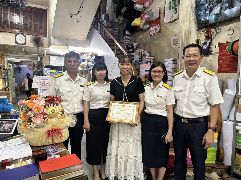 Thuế thành phố Đà Nẵng: Sẵn sàng chuyển đổi mô hình quản lý hộ kinh doanh khi xóa bỏ thuế khoán