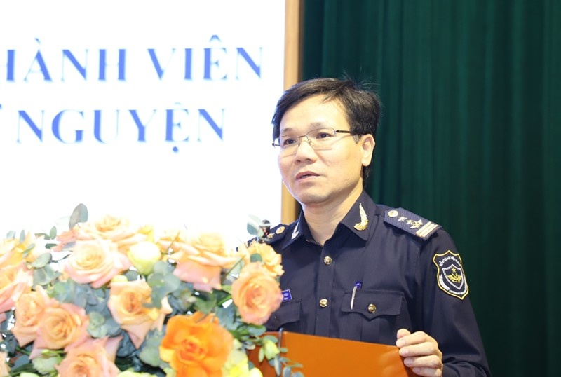 Trao chứng nhận cho 12 DN tham gia Chương trình tự nguyện tuân thủ pháp luật hải quan