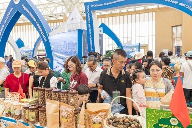 Từ Hội chợ Mùa thu 2025 đến khát vọng Việt Nam hùng cường