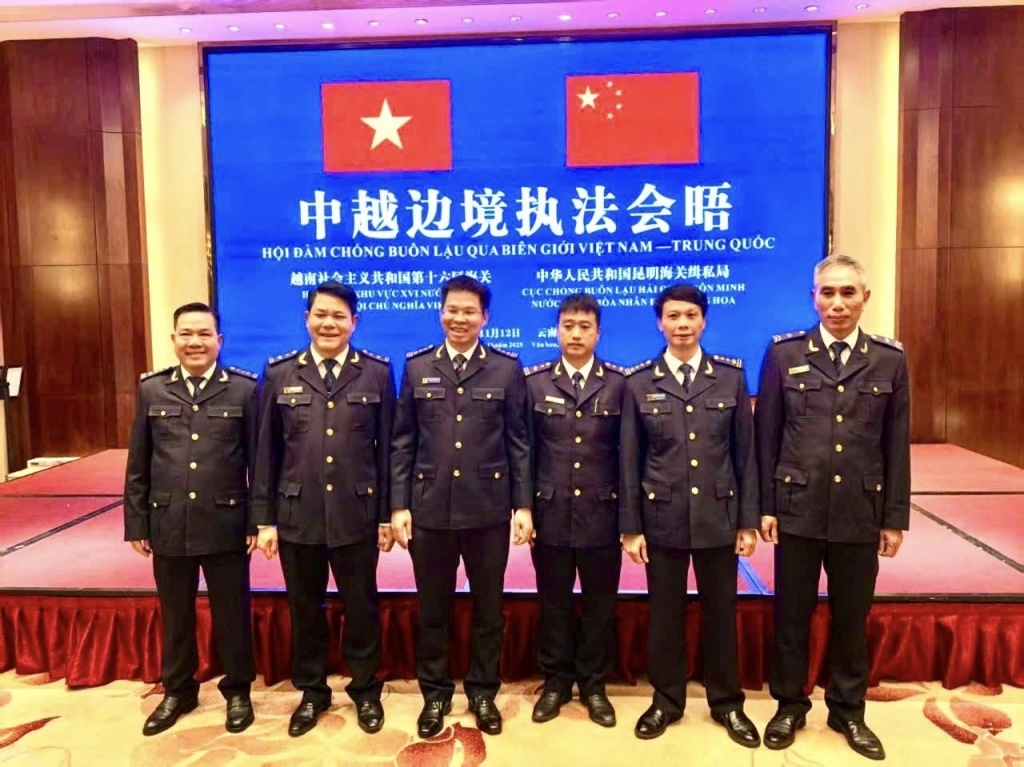 Hải quan khu vực XVI hội đàm với Hải quan Côn Minh, Trung Quốc