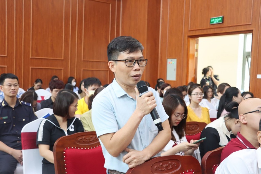Ảnh minh họa (Trong ảnh: DN nêu vướng mắc và đã được cơ quan Hải quan trả lời cụ thể). Ảnh: H.Nụ