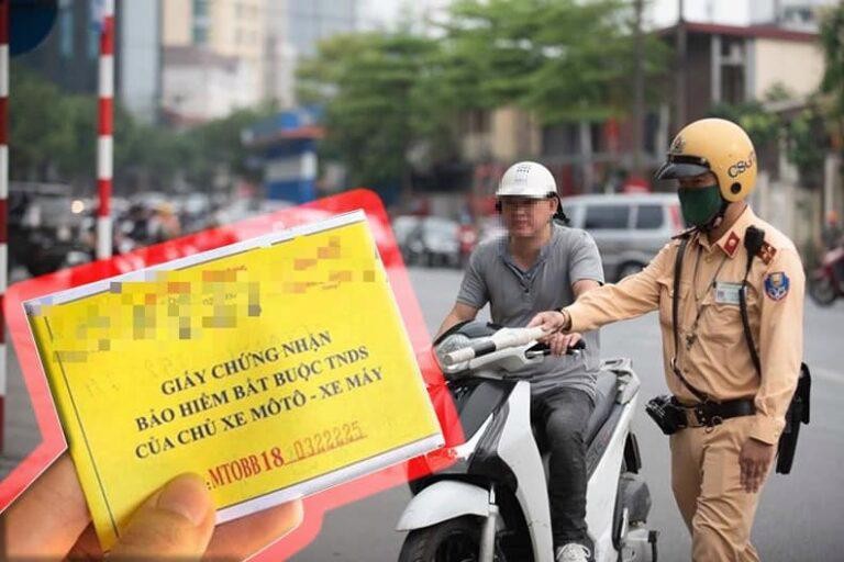 Không mang bảo hiểm bắt buộc, người điều khiển xe máy có thể bị phạt tới 300 nghìn đồng Không mang bảo hiểm bắt buộc, người điều khiển xe máy có thể bị phạt tới 300 nghìn đồng