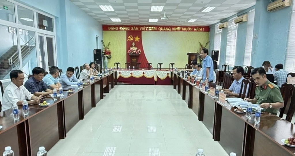 Cà Mau: Một số đơn vị, doanh nghiệp có nguy cơ bị dừng gia hạn thẻ BHYT