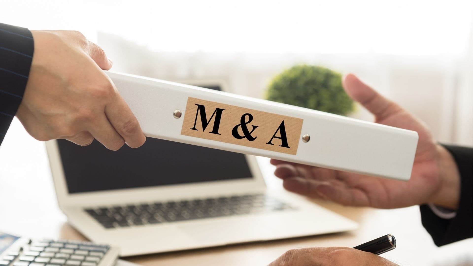 Thương vụ M&A tái định hình tương lai ngành văn phòng phẩm Việt