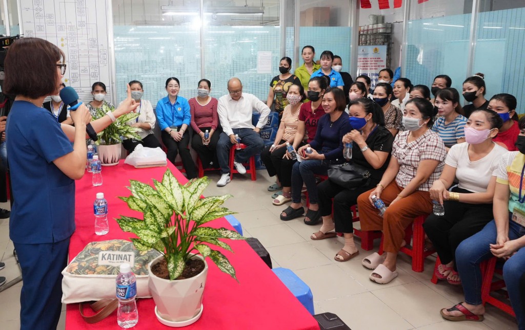 TP. Hồ Chí Minh: Giám sát chặt chẽ chế độ lương, thưởng Tết cho người lao động