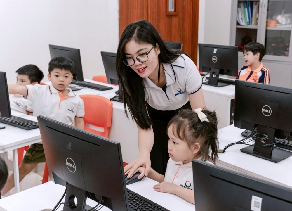 Tăng tốc dữ liệu, mở rộng nền tảng và ứng dụng AI trong giáo dục