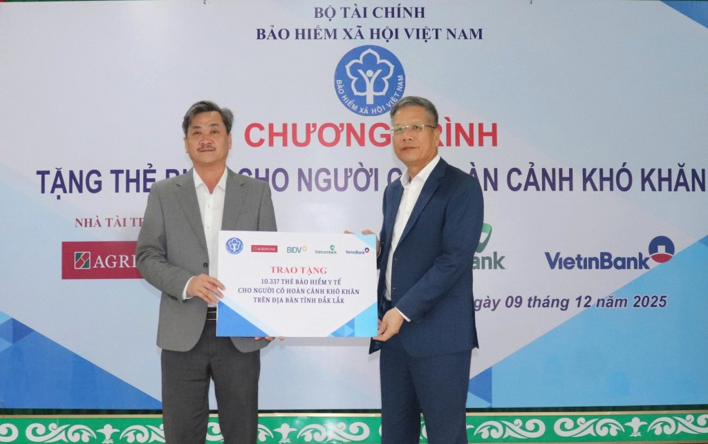 Hơn 10.300 thẻ BHYT hỗ trợ người dân khó khăn ở Đắk Lắk