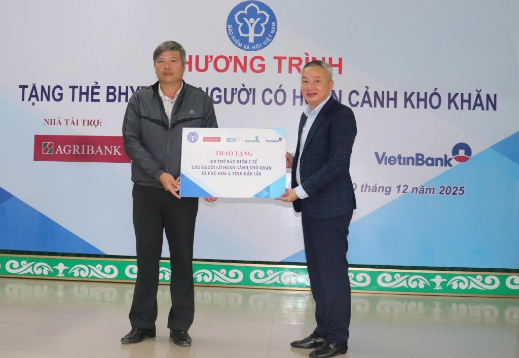 Hơn 10.300 thẻ BHYT hỗ trợ người dân khó khăn ở Đắk Lắk