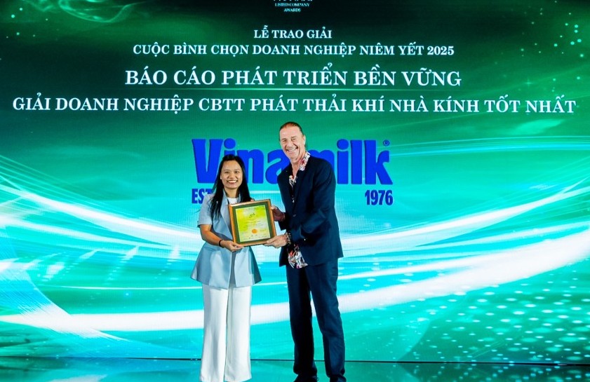 Vinamilk bứt phá ESG với danh hiệu “Ngôi sao CSI” và loạt giải thưởng danh giá 2025