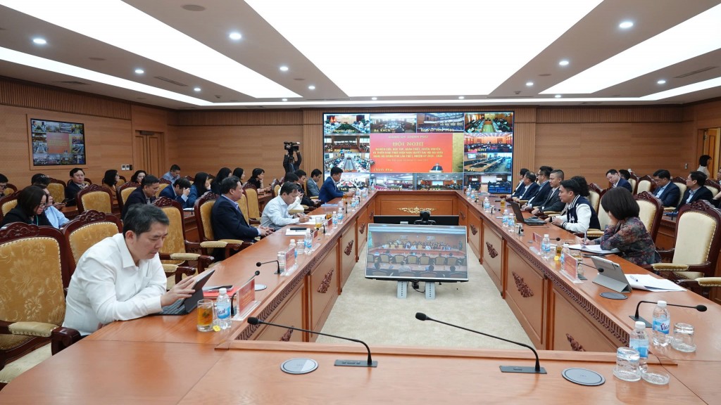 Hội nghị quán triệt, triển khai Nghị quyết Đại hội đại biểu Đảng bộ Chính phủ lần thứ I Hội nghị quán triệt, triển khai Nghị quyết Đại hội đại biểu Đảng bộ Chính phủ lần thứ I