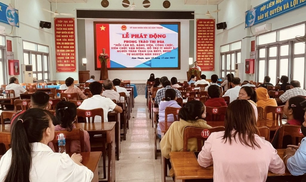 Lâm Đồng phát động phong trào cán bộ, đảng viên hỗ trợ người thân tham gia BHYT, BHXH tự nguyện
