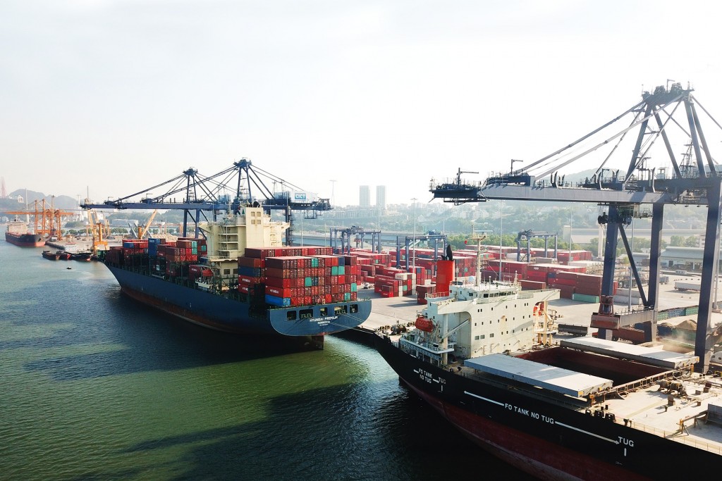 Khi doanh nghiệp tư nhân giải bài toán điểm nghẽn logistics