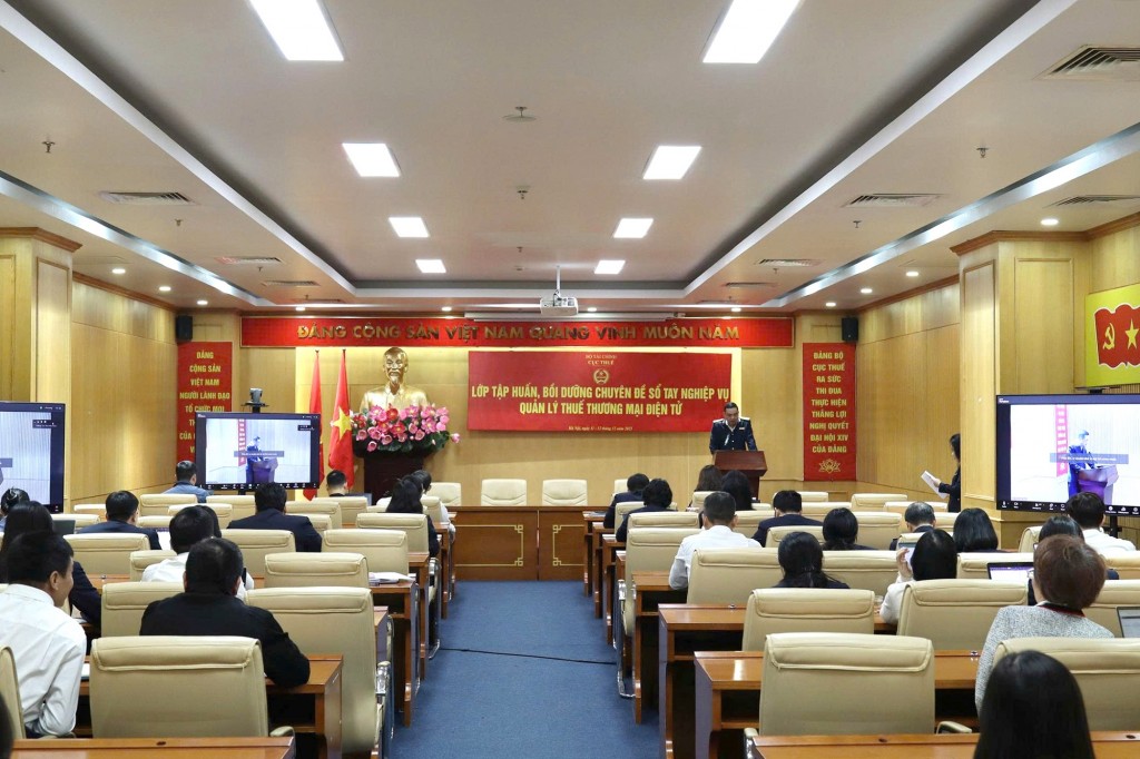 Tập huấn nghiệp vụ quản lý thuế thương mại điện tử cho công chức Thuế