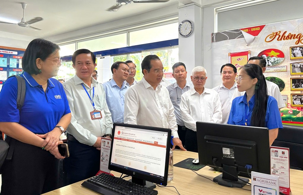 TP. Hồ Chí Minh tiếp tục điều động, sắp xếp hơn 1.000 công chức