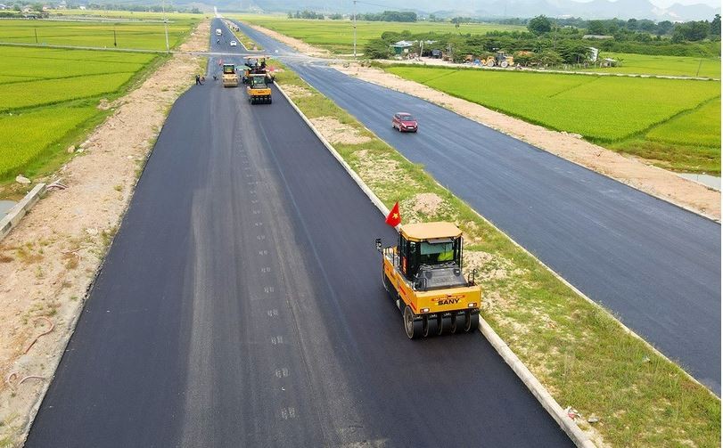 Còn 360 nghìn tỷ đồng phải giải ngân, đầu tư công vào cuộc chạy đua nước rút