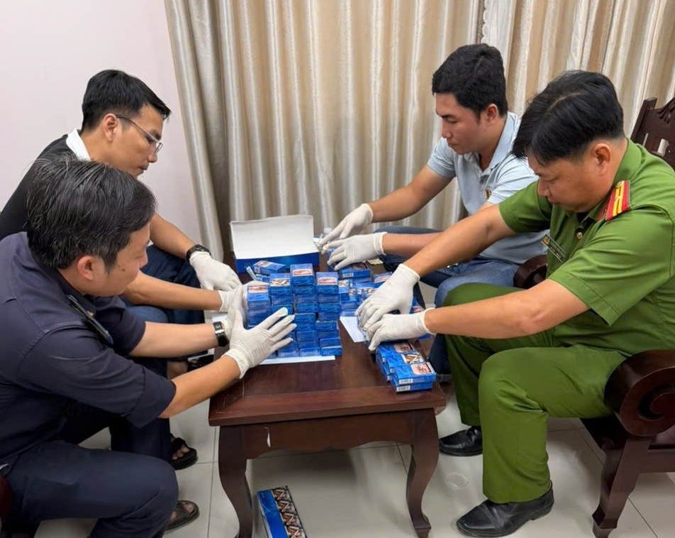Phát hiện chất ma túy tẩm trong thuốc lá điếu tại cửa khẩu Mộc Bài