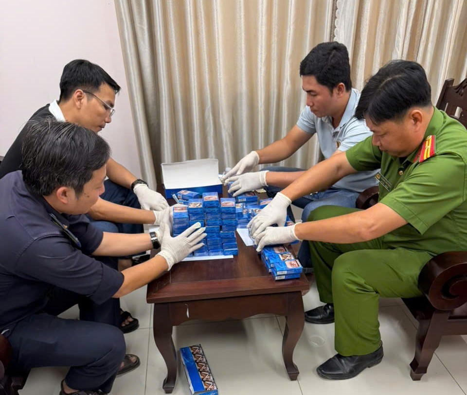 Phát hiện chất ma túy tẩm trong thuốc lá điếu tại cửa khẩu Mộc Bài