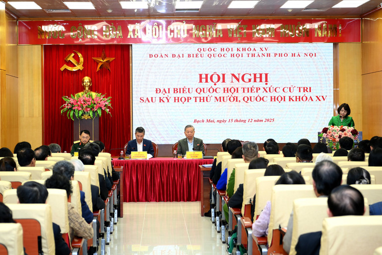 Tổng Bí thư Tô Lâm dự hội nghị tiếp xúc cử tri thành phố Hà Nội sau Kỳ họp thứ 10, Quốc hội khóa XV. (Ảnh: ĐĂNG KHOA) a7-bnd-1770.jpg