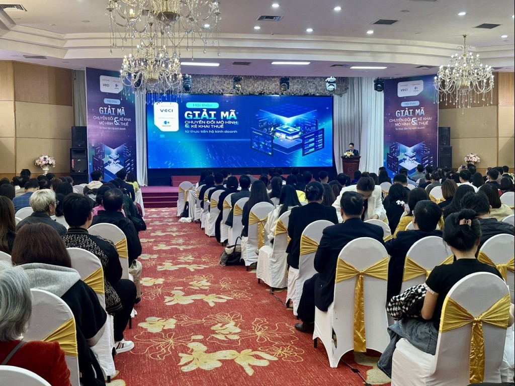 Xóa “vùng xám” từ thực tiễn để hộ kinh doanh chủ động chuyển sang kê khai thuế