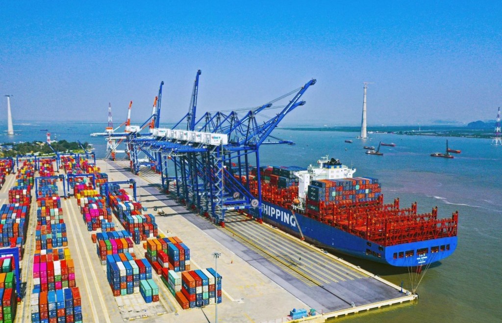 Xuất khẩu của Việt Nam tăng mạnh nhưng còn nhiều thách thức