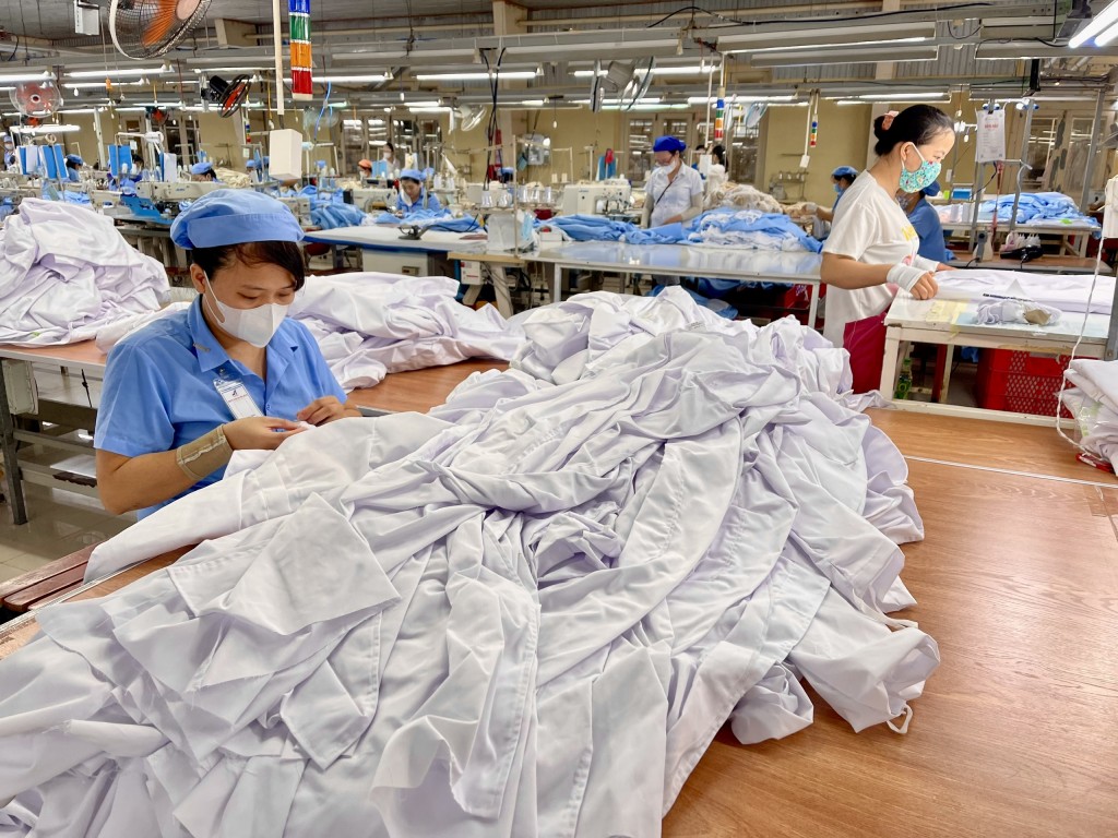 Mua hàng hóa từ 5 triệu đồng phải thanh toán không dùng tiền mặt mới được khấu trừ thuế TNDN