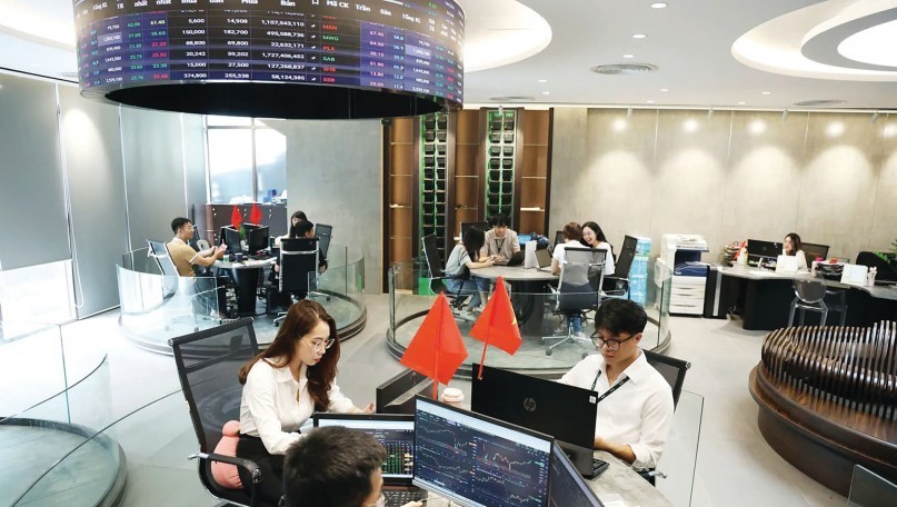 Gần 400 hồ sơ chào bán chứng khoán được xử lý trong năm 2025 Gần 400 hồ sơ chào bán chứng khoán được xử lý trong năm 2025