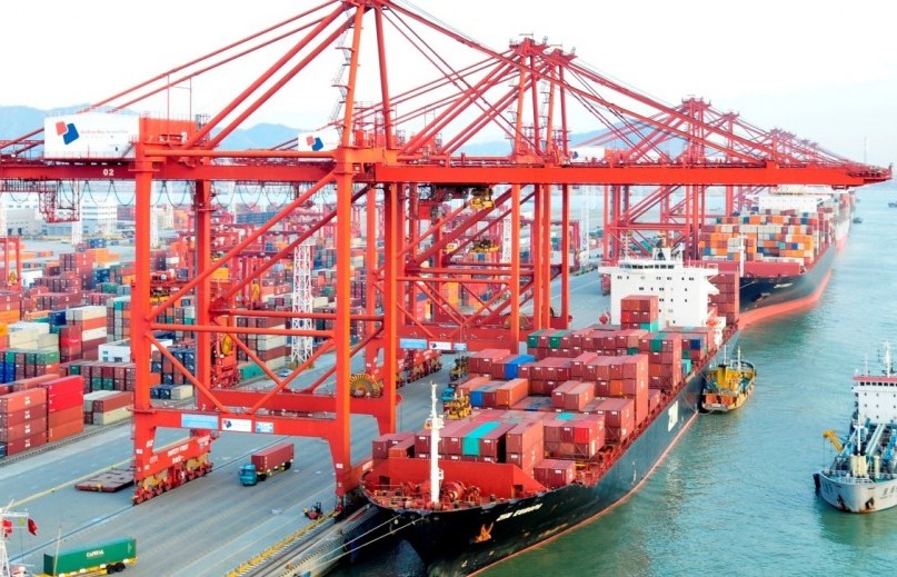 Quan hệ thương mại Việt Nam - Singapore tiếp tục khởi sắc
