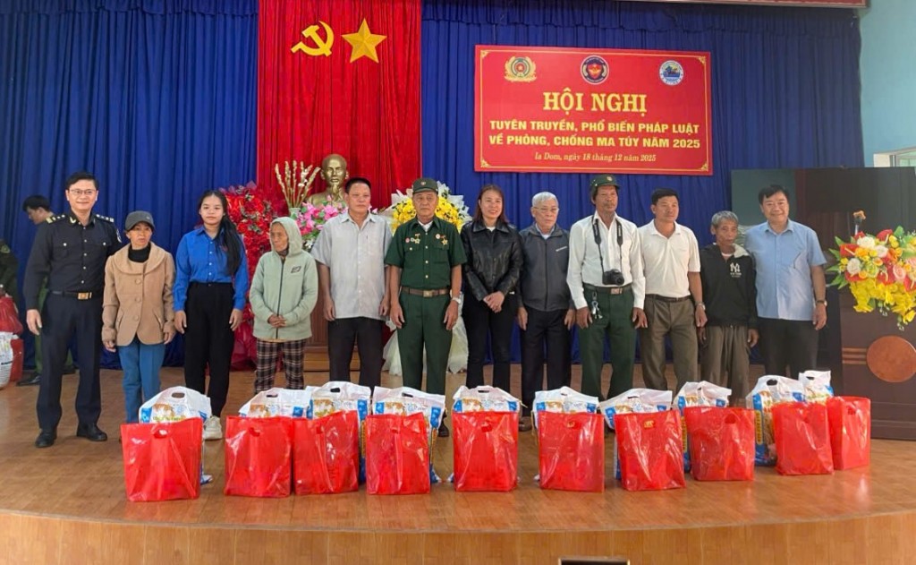 Hải quan khu vực XIV tuyên truyền phòng, chống ma túy tại khu vực biên giới
