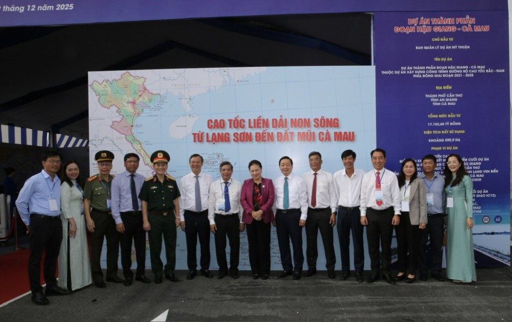 Khởi công, khánh thành 234 công trình - tạo cú hích cho tăng trưởng lớn Khởi công, khánh thành 234 công trình - tạo cú hích cho tăng trưởng lớn