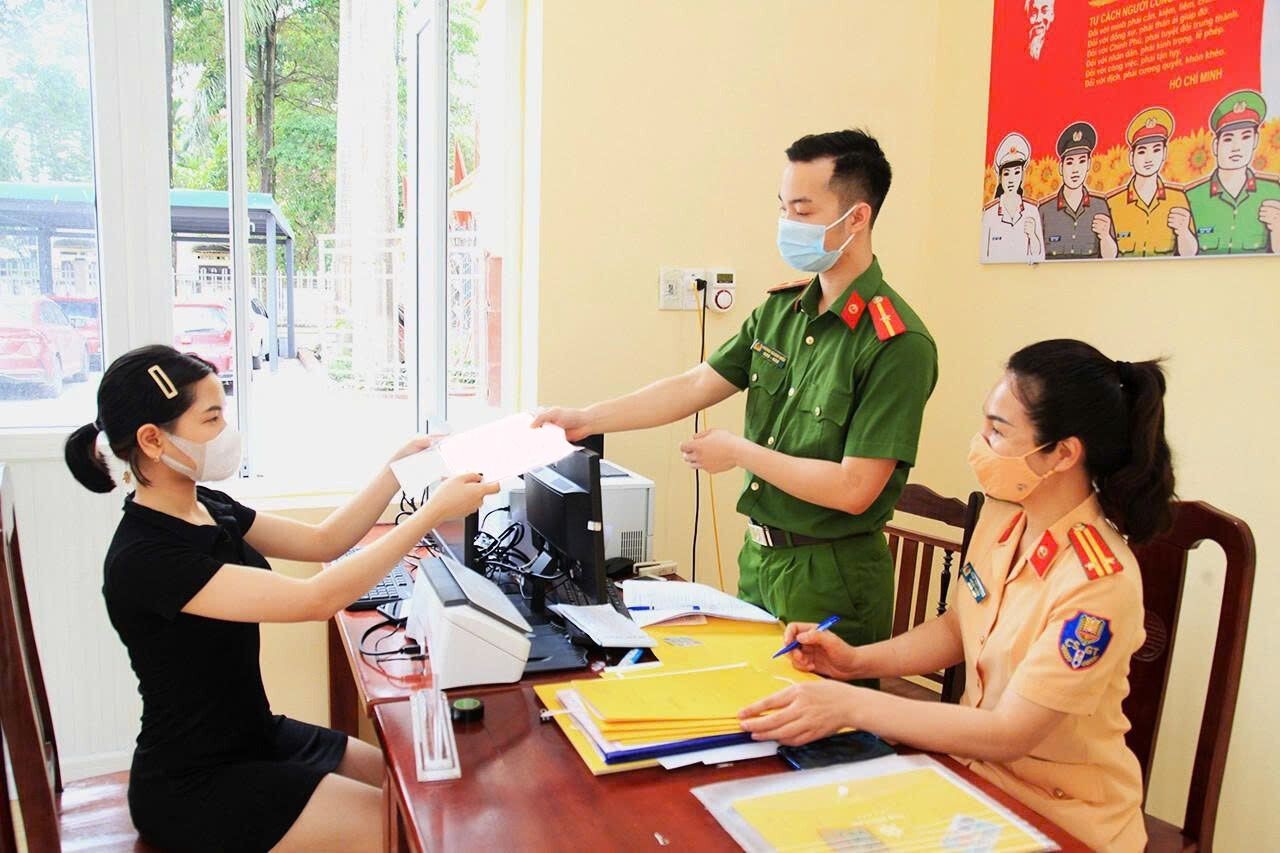 Đề xuất mới về lệ phí cấp biển số xe