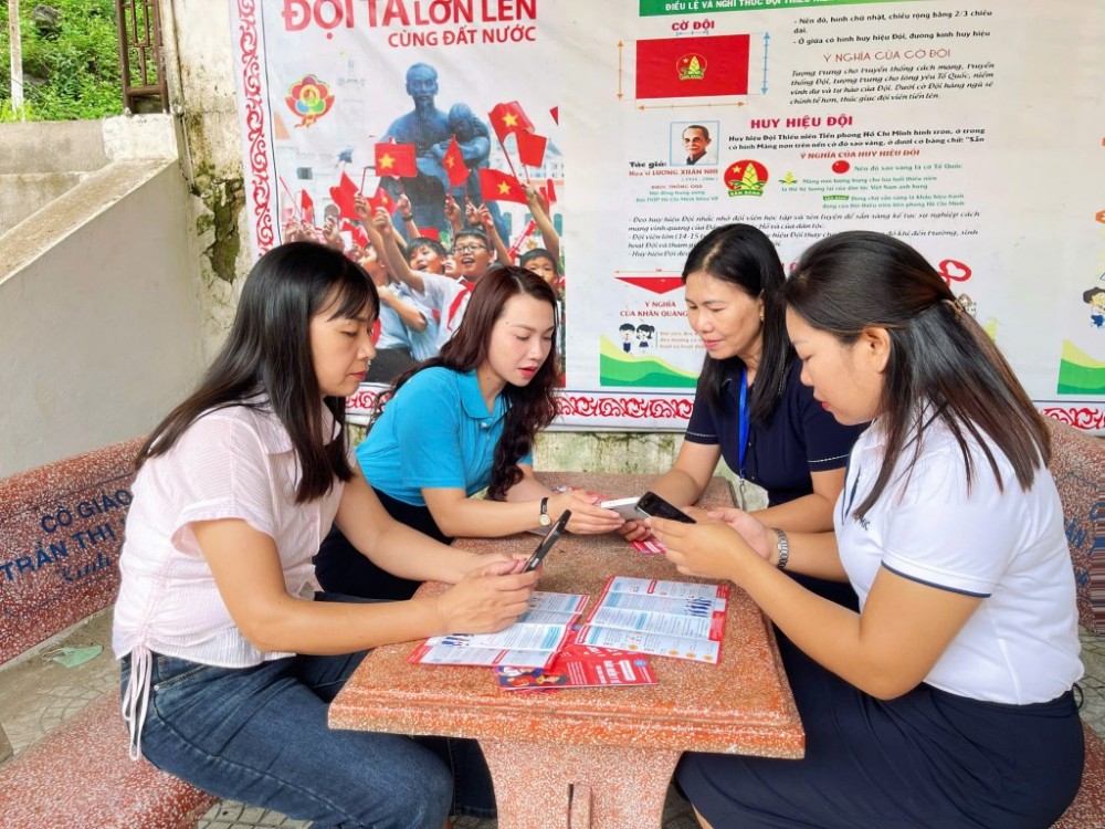 Đơn vị đóng tiền BHXH, BHYT, BHTN vào tài khoản cơ quan BHXH thì số tiền này được phân bổ như thế nào?