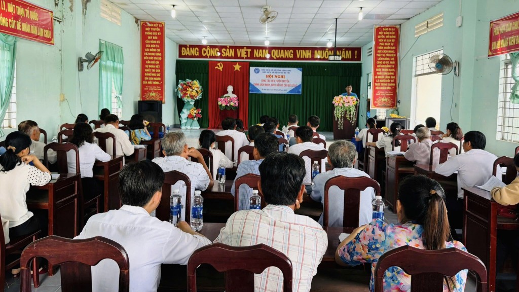 Vĩnh Long: Người dân các xã bãi ngang cần chủ động tham gia BHYT