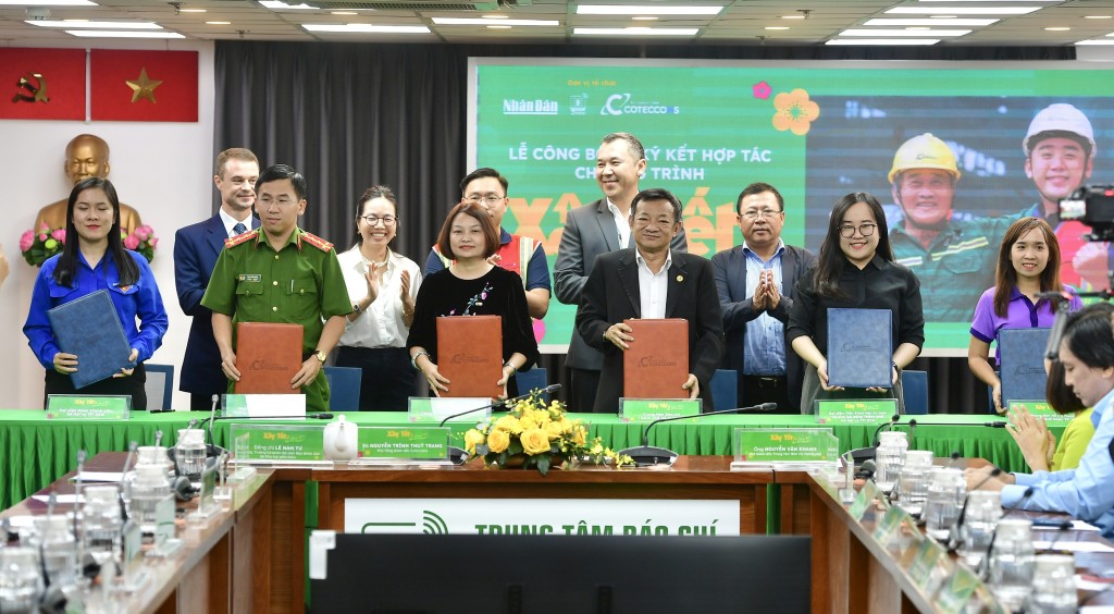 Chương trình “Xây Tết 2026” sẽ trao tặng hơn 30.000 phần quà Tết cho người lao động Chương trình “Xây Tết 2026” sẽ trao tặng hơn 30.000 phần quà Tết cho người lao động