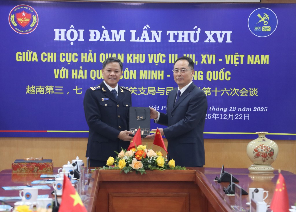 Hình ảnh Hội đàm giữa 3 chi cục của Hải quan Việt Nam với Hải quan Côn Minh, Trung Quốc