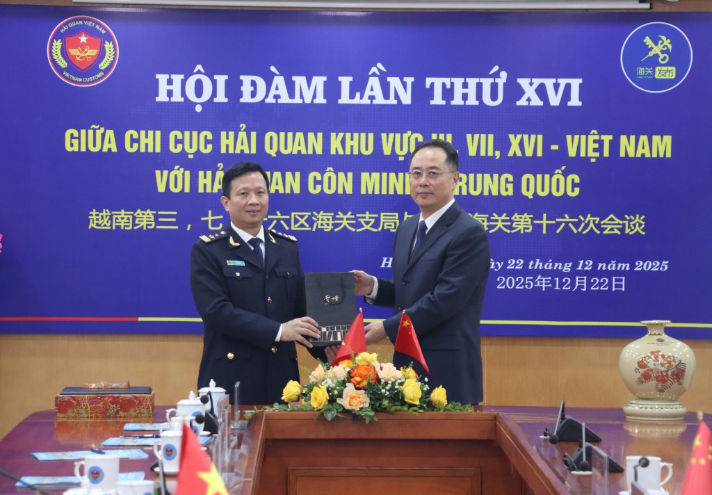 Hình ảnh Hội đàm giữa 3 chi cục của Hải quan Việt Nam với Hải quan Côn Minh, Trung Quốc