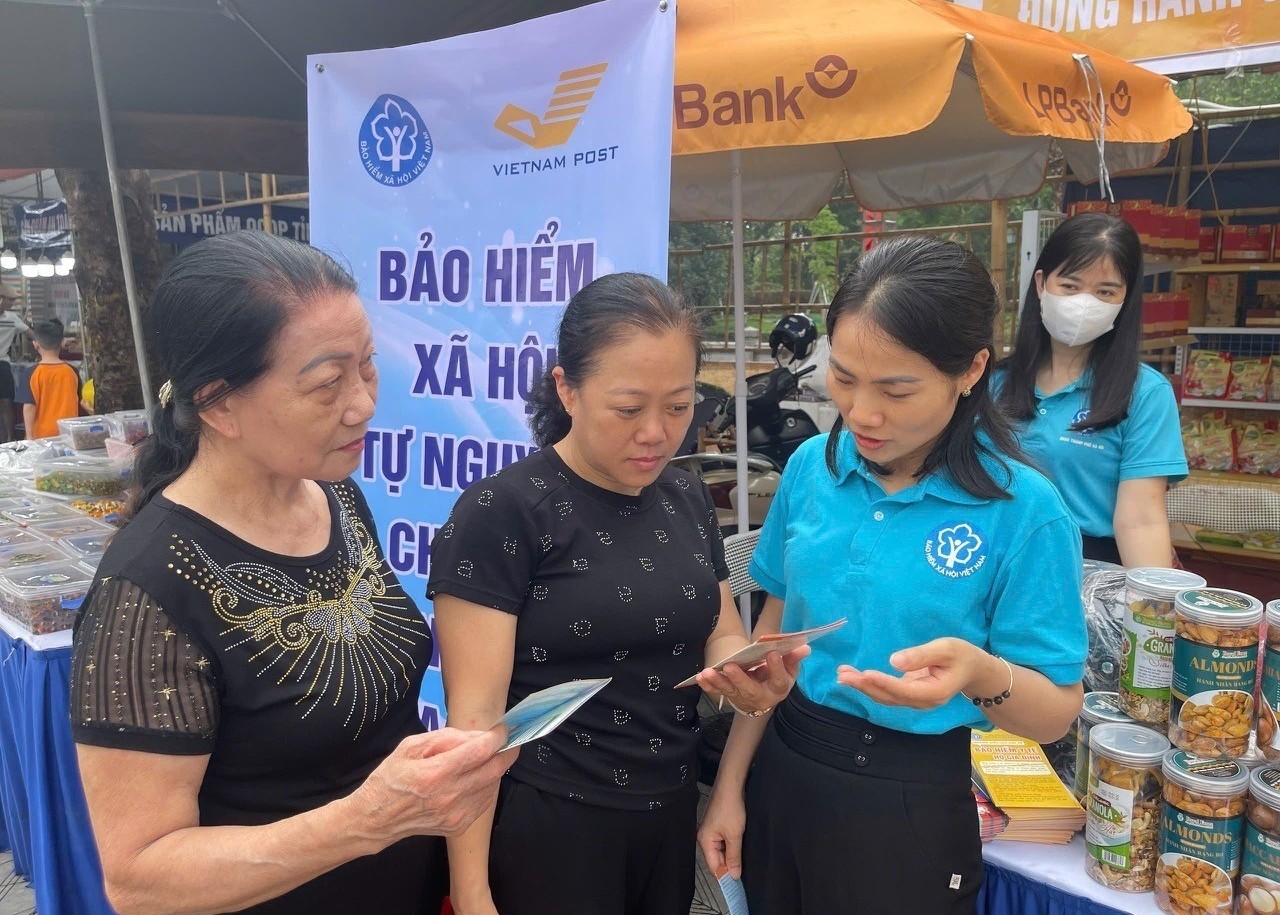 Chính sách BHXH, BHYT - “Lá chắn” chiến lược trong ứng phó nguy cơ an ninh phi truyền thống