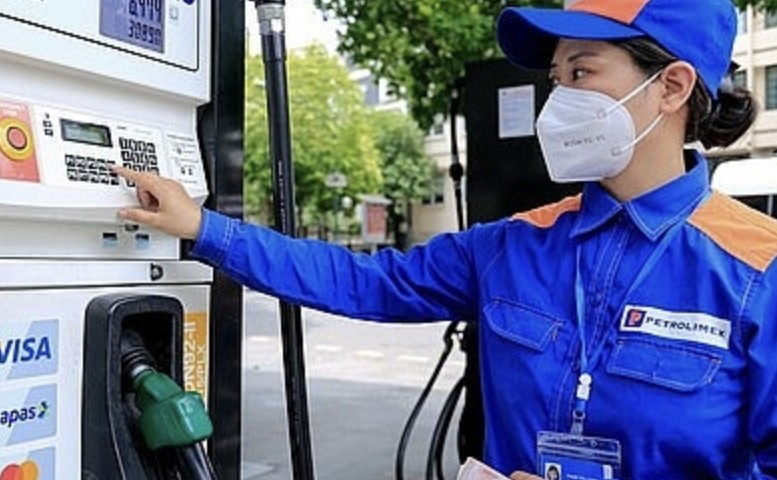 Ngày 25/12: Giá xăng giảm mạnh, dầu madút bật tăng
