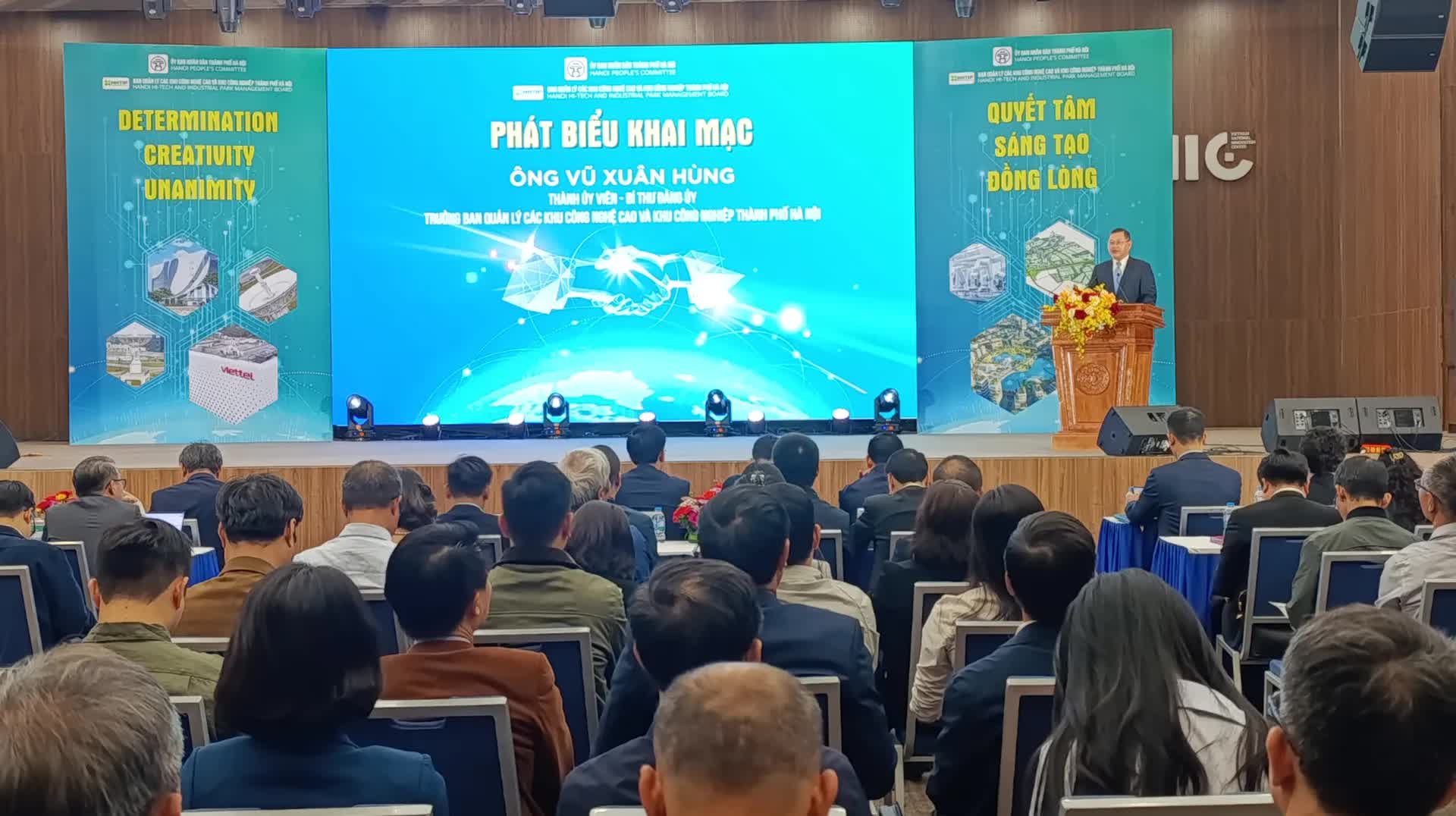 Trưởng Ban Quản lý các khu công nghệ cao và khu công nghiệp TP Hà Nội Vũ Xuân Hùng 