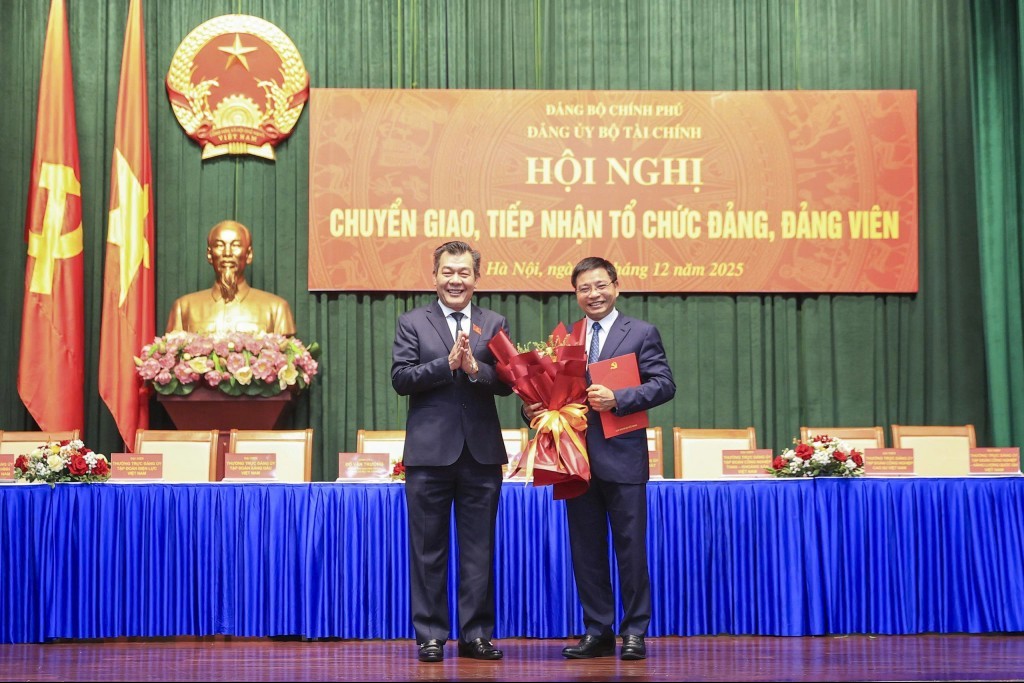 Đảng ủy Bộ Tài chính tiếp nhận 22 đảng bộ tập đoàn, tổng công ty, Ngân hàng phát triển