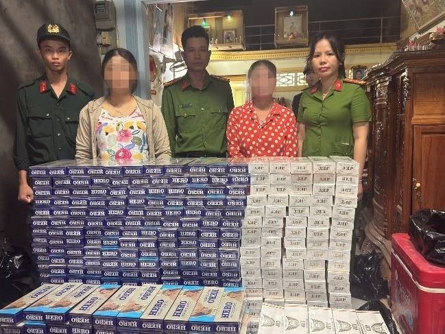 Bắt quả tang đối tượng tàng trữ 6.300 bao thuốc lá điếu nhập lậu