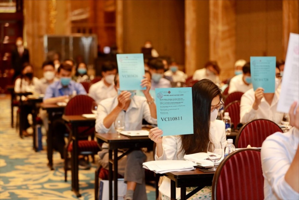Vietcap thông qua nghị quyết tạm ứng cổ tức tiền mặt đợt 1 năm 2025 Vietcap thông qua nghị quyết tạm ứng cổ tức tiền mặt đợt 1 năm 2025