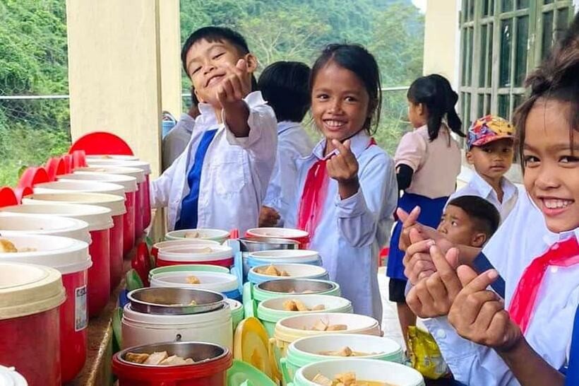 Chính sách hỗ trợ bữa ăn trưa cho học sinh Tiểu học và Trung học cơ sở học ở các xã biên giới đất liền