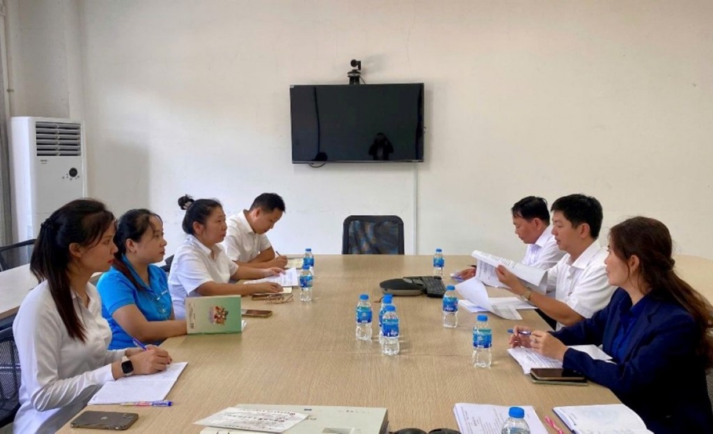 Những ngày cao điểm cuối năm ở các BHXH cơ sở tỉnh An Giang