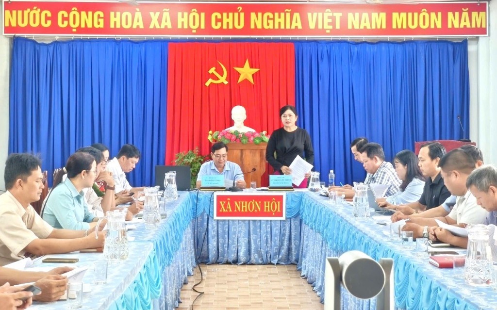 Những ngày cao điểm cuối năm ở các BHXH cơ sở tỉnh An Giang