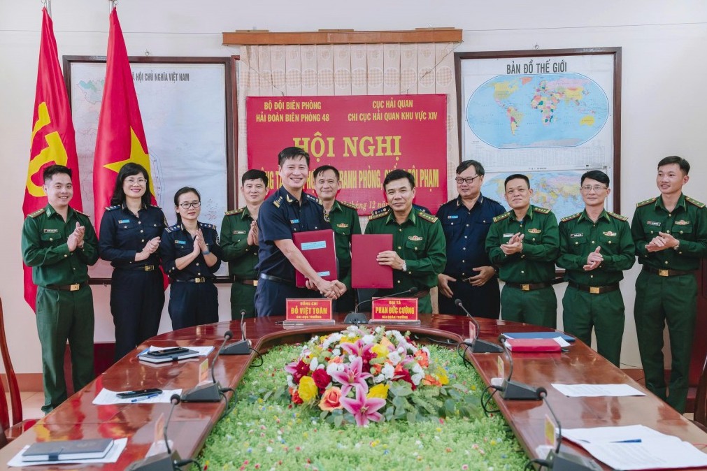 Hải quan khu vực XIV và Hải đoàn Biên phòng 48 tăng cường phối hợp phòng, chống tội phạm trên tuyến biển