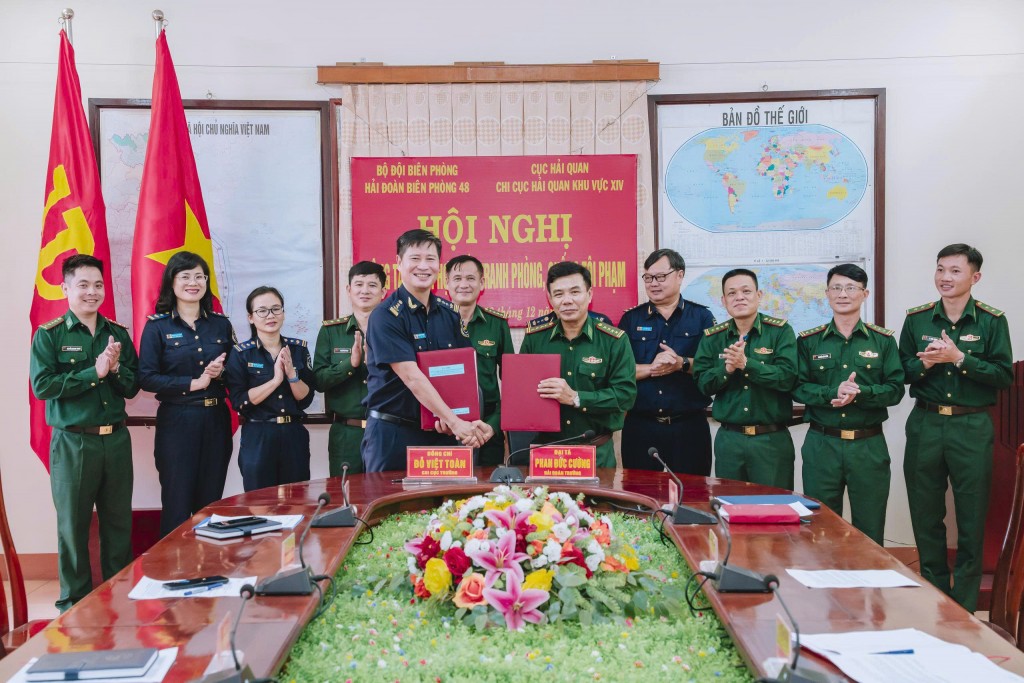 Hải quan khu vực XIV và Hải đoàn Biên phòng 48 tăng cường phối hợp phòng, chống tội phạm trên tuyến biển