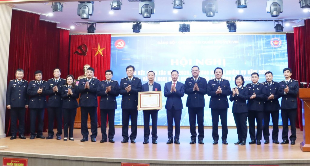 Hải quan khu vực VIII tiên phong cải cách, thúc đẩy tăng trưởng XNK đạt gần 24 tỷ USD