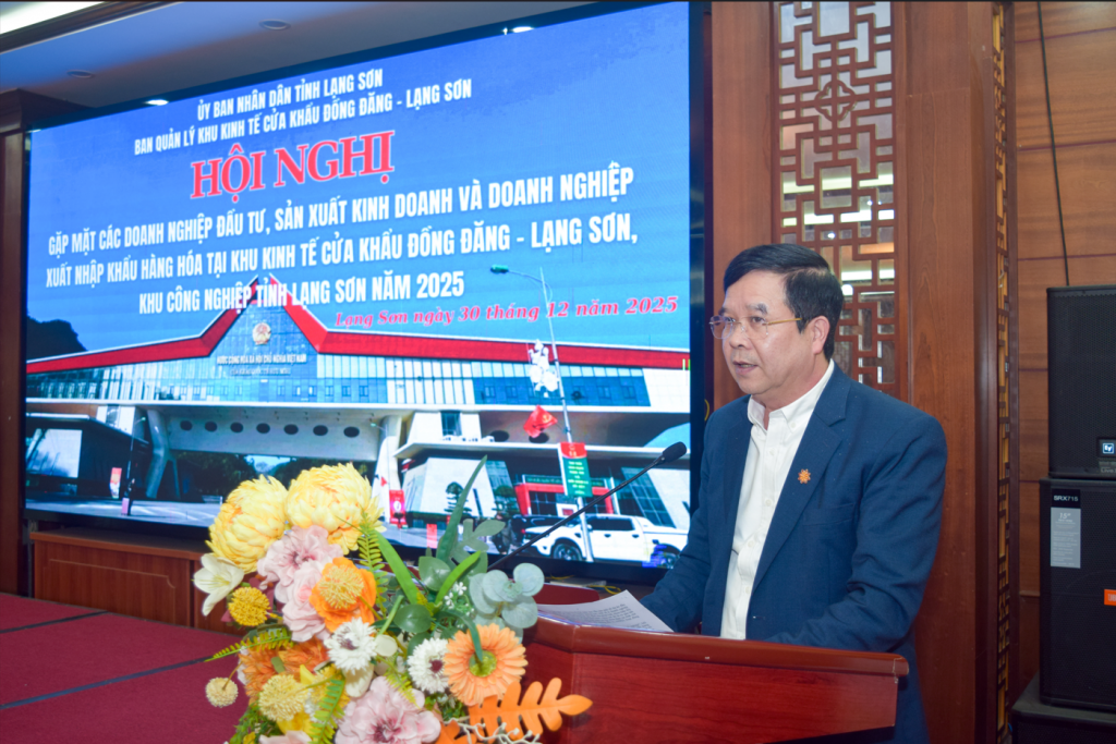 Ông Nguyễn Quốc Toàn, Trưởng Ban Quản lý KKT cửa khẩu  Đồng Đăng - Lạng Sơn phát biểu tại hội nghị.
