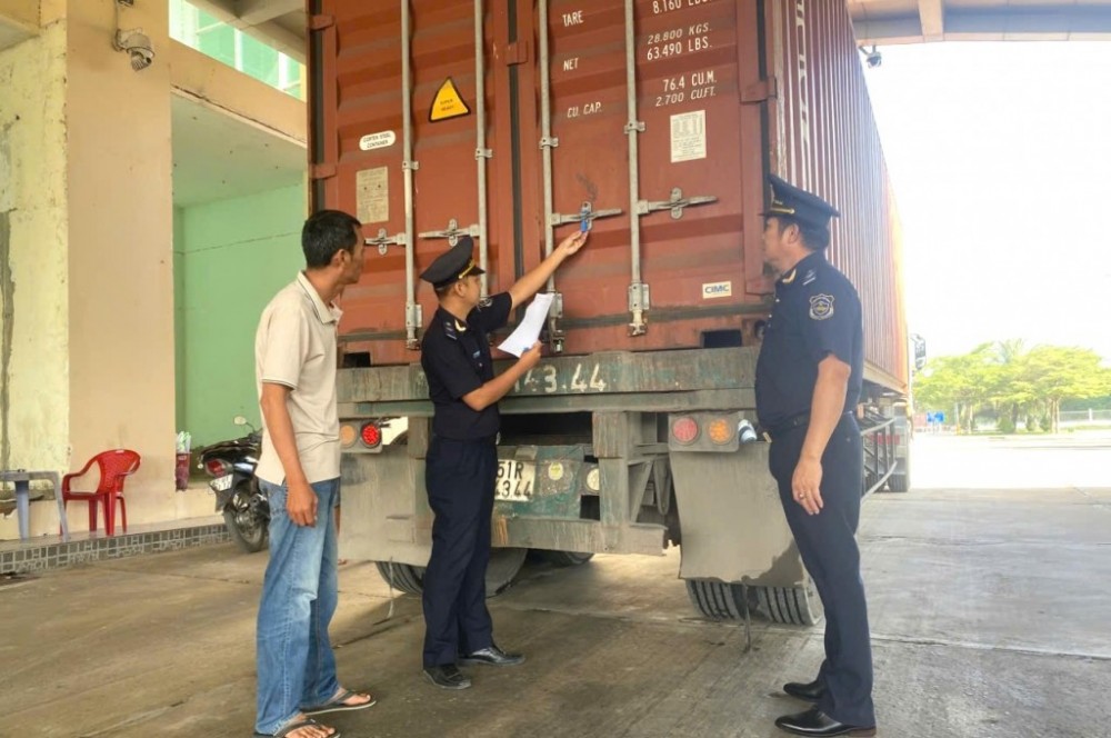 Hải quan cửa khẩu quốc tế Bình Hiệp: Khơi thông dòng chảy kinh tế biên mậu